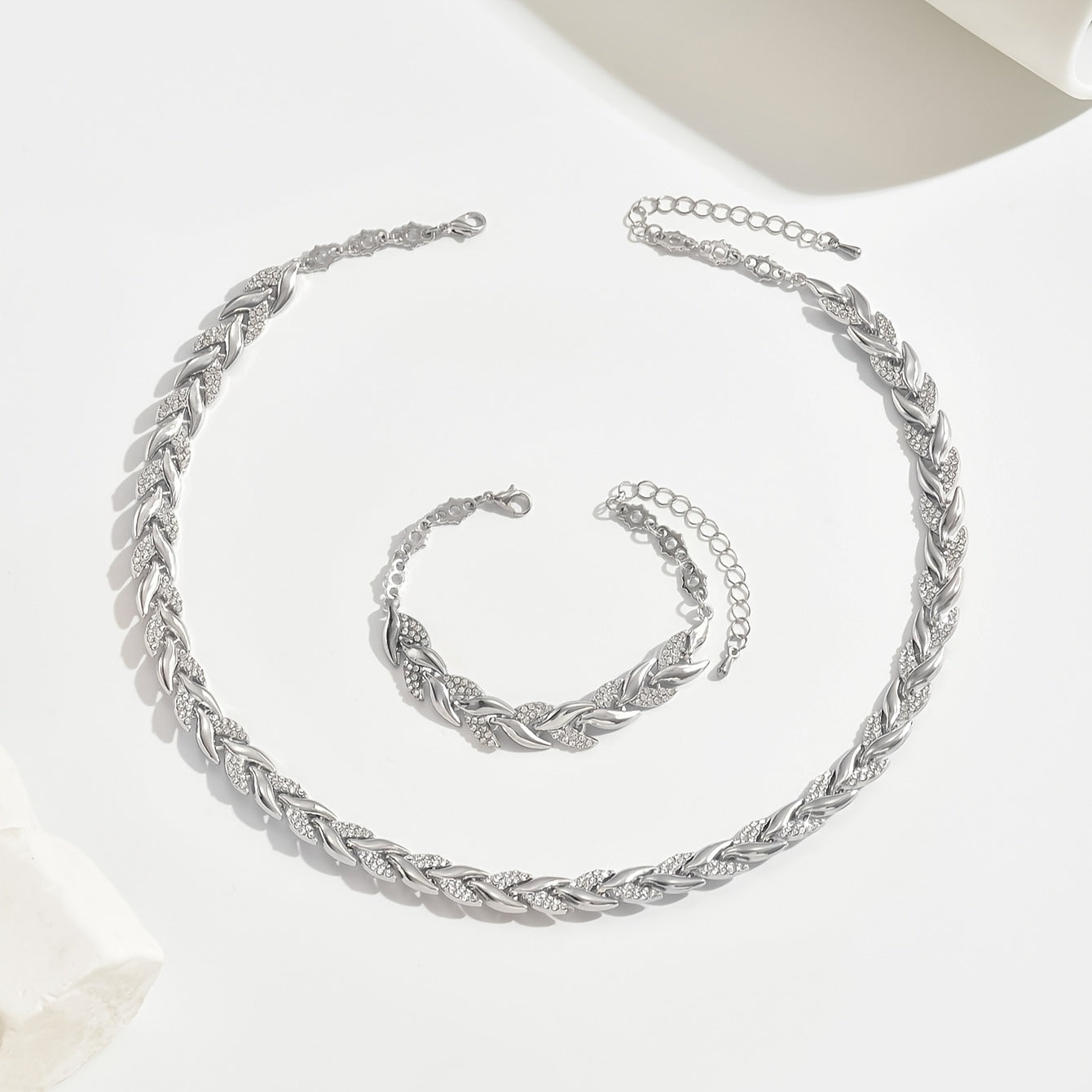 IVESSIA | Set Artesanal Colgante Cola de Pez y Pulsera
